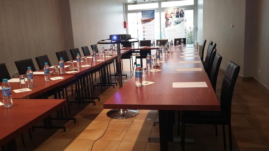 Comfort Hotel Rosporden Concarneau Экстерьер фото
