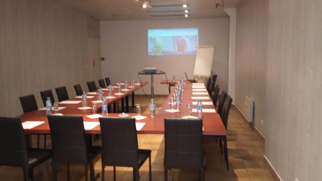 Comfort Hotel Rosporden Concarneau Экстерьер фото